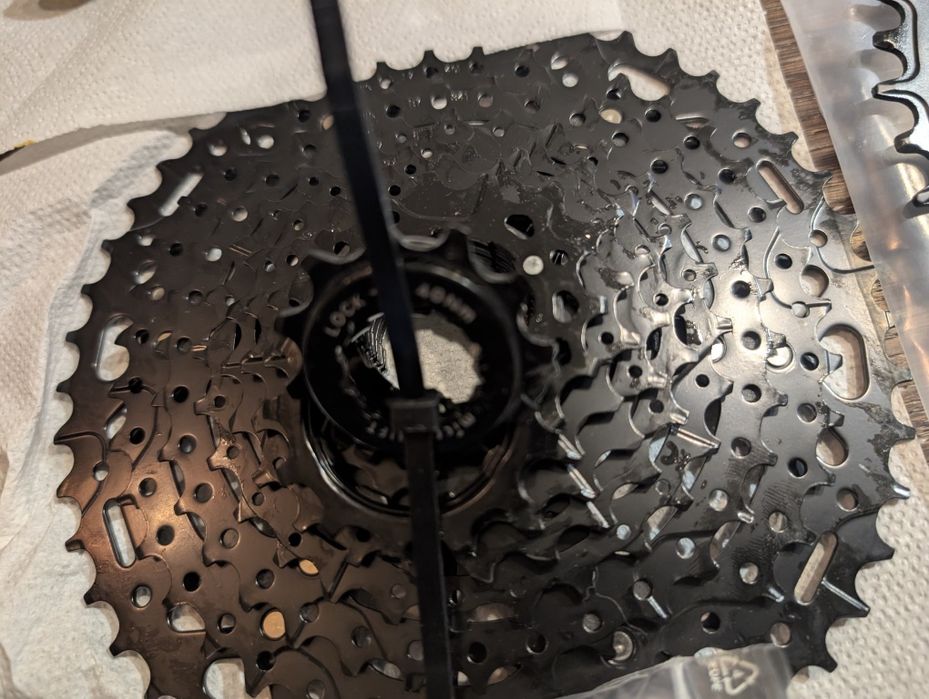 Kompletna grupa microSHIFT AdventX  szosa gravel