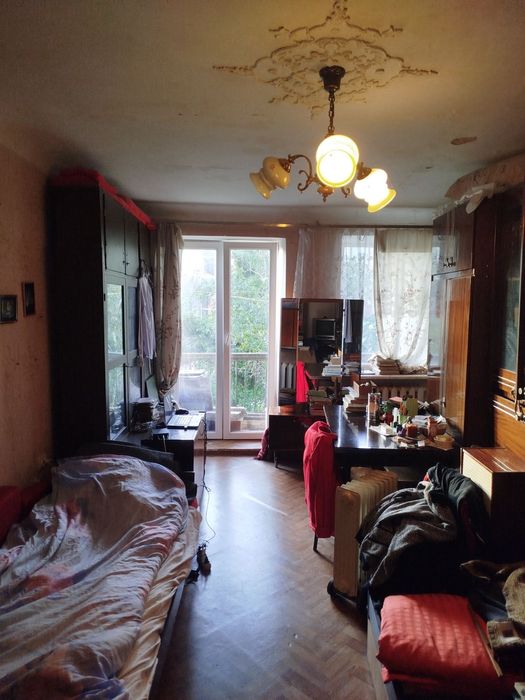 Продам 1 кімнатну квартиру  Бульварно-Кудрявська 8 б