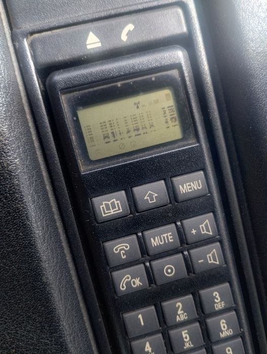 BMW 7 e38 podłokietnik telefon