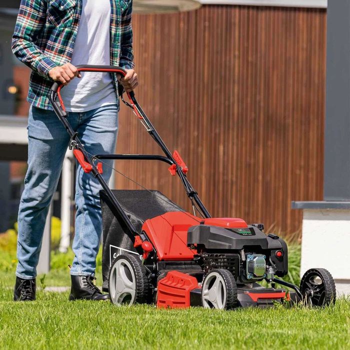 Бензинова газонокосарка Scheppach MS230-53  САМОХІДНА