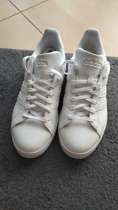 Sapatilhas Adidas NOVAS cloudfoam Grand Court
