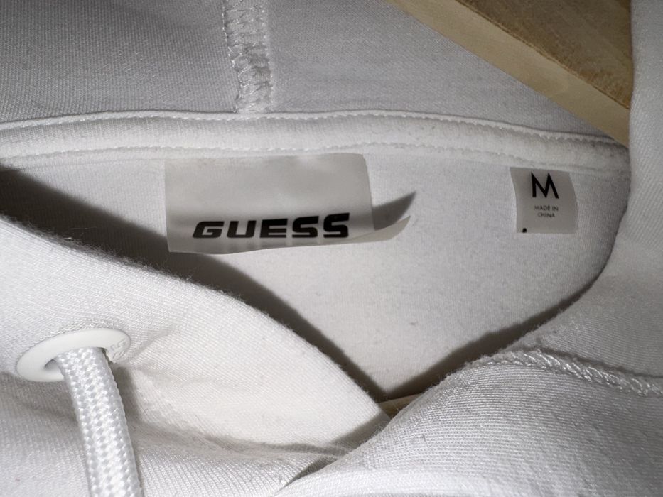 Guess bluza z kapturem i logowaną taśmą