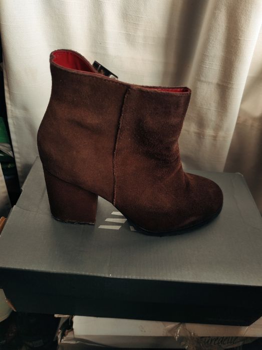 Botas , botins de senhora