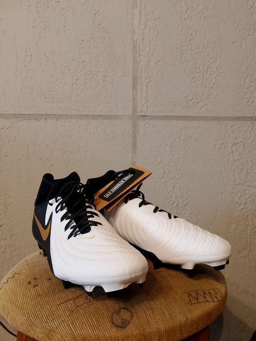 Nike Phantom Luna II Academy FG