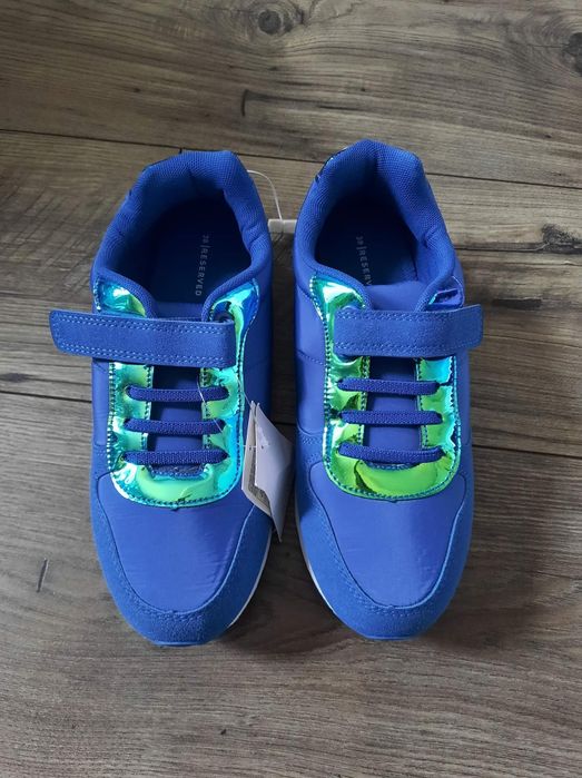 Nowe buty  Reserved rozmiaru 38