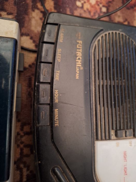 Электроные  часы