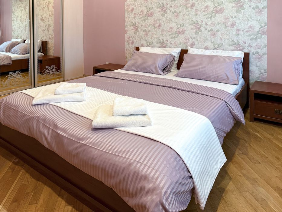 Велика 4 кім Квартира на Площі Ринок