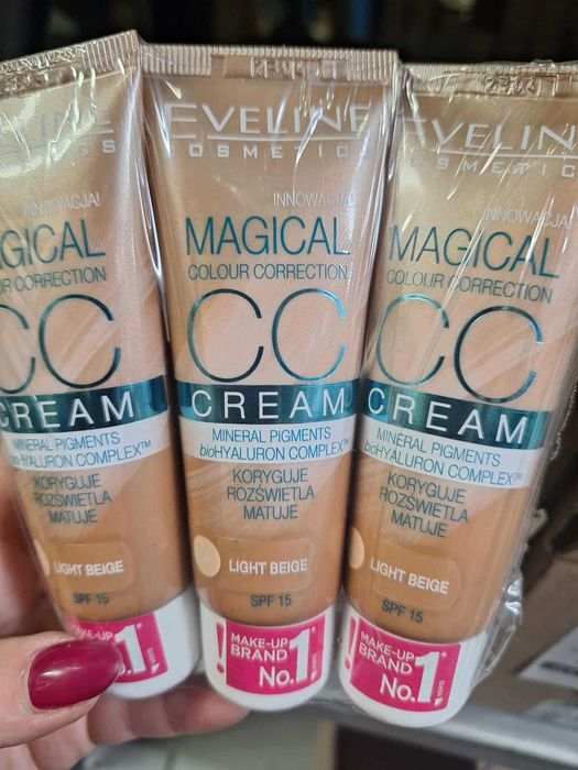 Podkłady CC krem eveline