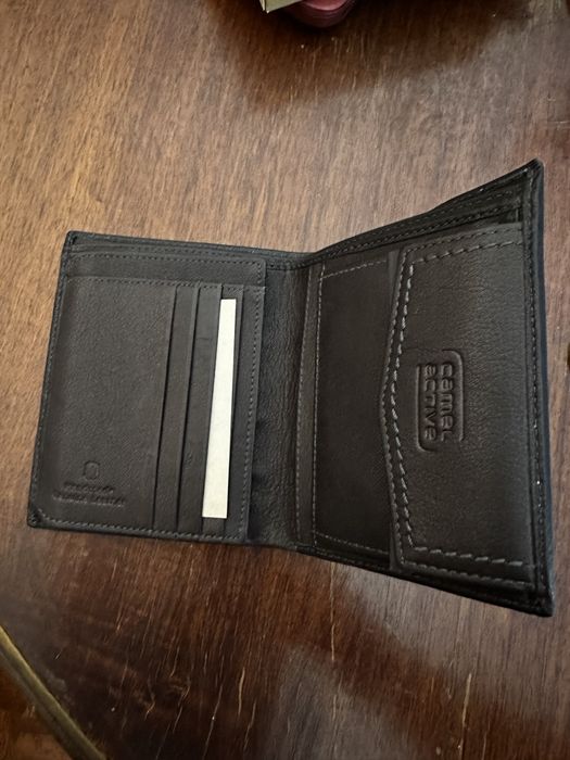 Carteira em pele Camel Active Nova