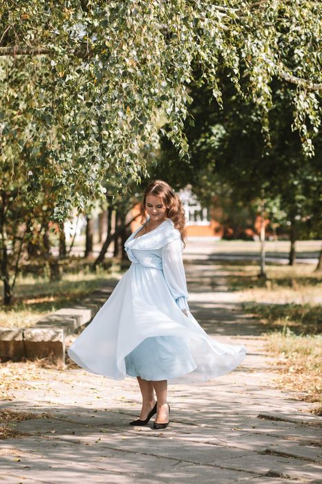 Сукня шифонова блакитна з воланами "Must have"