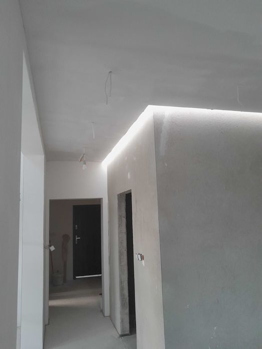 Adaptacja poddaszy,szpachlowanie,malowanie