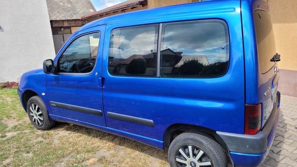 Bardzo ładny citroen berlingo 1.4 benzyna