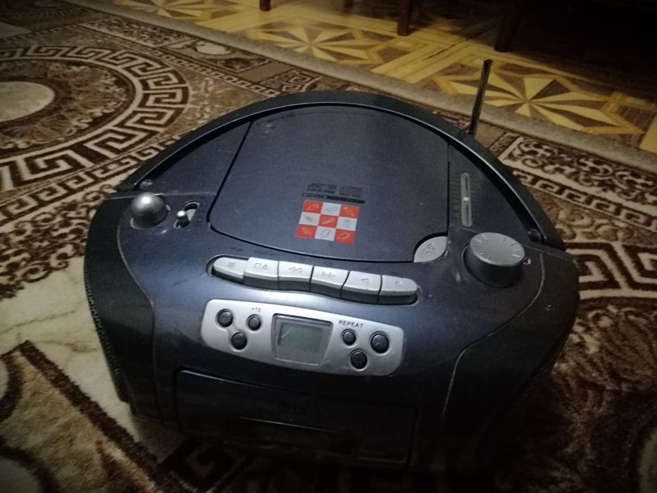 Магнитола LG на запчасти