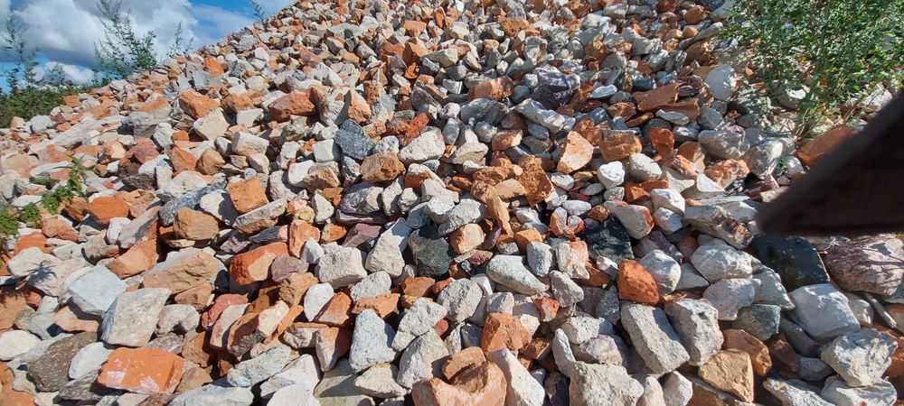 Gruz mielony ceglano- betonowy,ceglany ,kruszywa, piasek, czarnoziem
