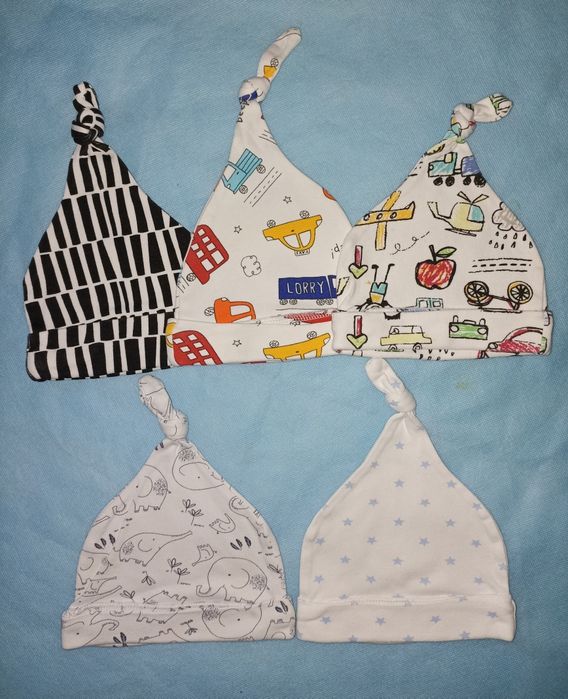 Набір шапочок для немовляти – зручні, м’які, стильні