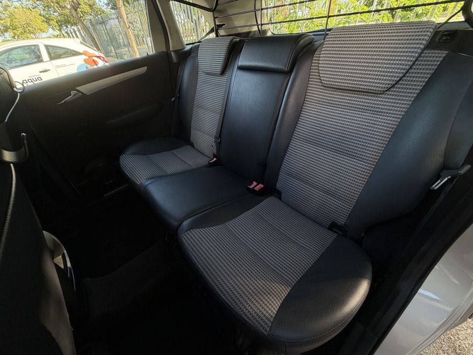 Mercedes-Benz B200 automático