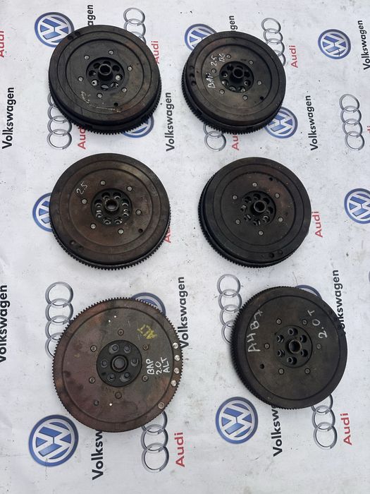 Демпфер Audi A6 C5 2.5 TDI a4 b6 a4 b7 2.0 Multitronic маховик вінець