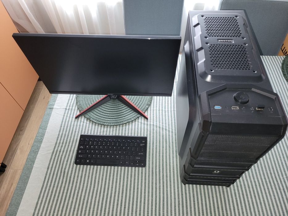 Komputer stacjonarny
