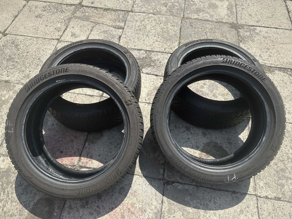 Opony Bridgestone 225 45r18 Blizzak LM005