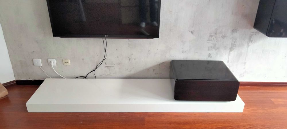 Base Móvel Sala Branco