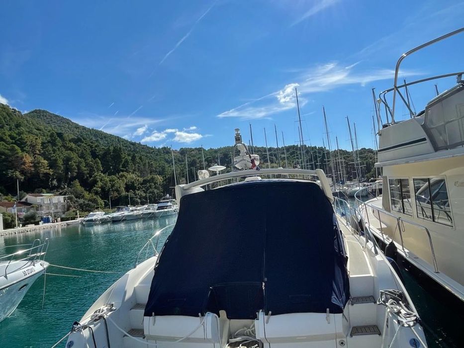 Яхта Atlantis 50