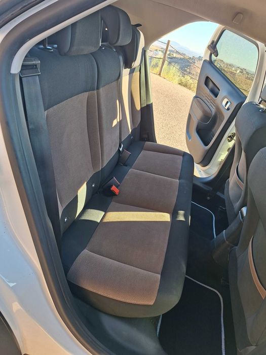 Citroën C4 Cactus 1.2 PureTech 2016 134000 kms 1 Dono Livro de Revisões