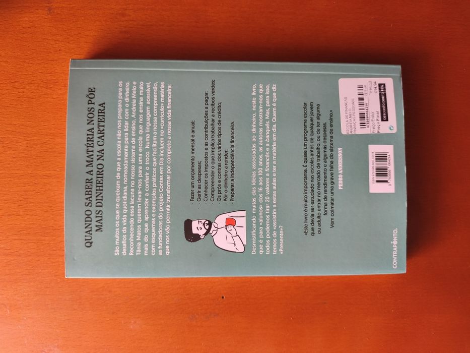 Livro "Escola de Finanças Pessoais"