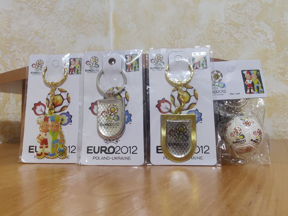 Euro 2012 брелоки