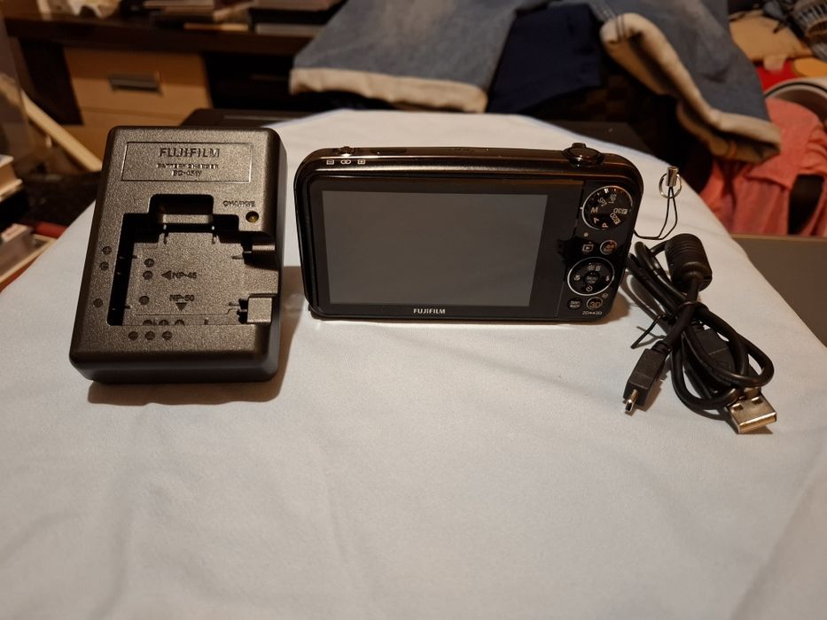 Aparat 3D Fujifilm FinePix Real 3D W3 HD | Stan Idealny 100% Sprawny | Komplet Akcesoriów | Retro CCD Real 3D