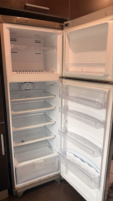 Frigorifico Hotpoint Ariston No frost.