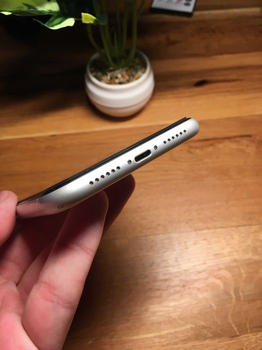 iPhone XR 64gb White