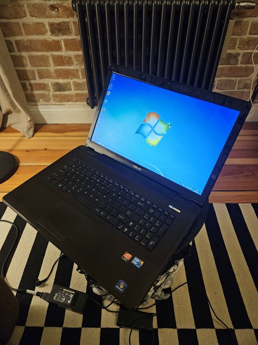 Laptop Asus Windows 7