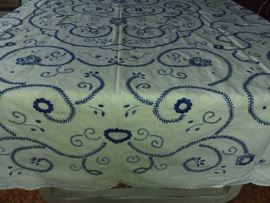 Toalha mesa bordada 3,50x1,70
