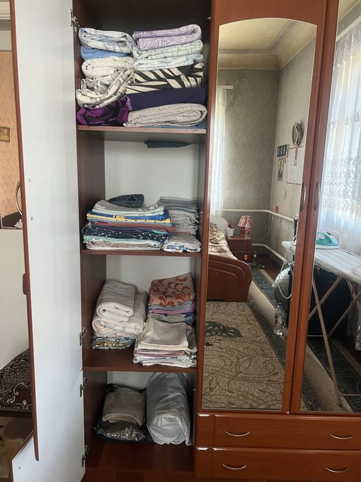 Продам шкаф с зеркалами