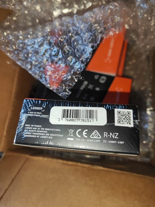 Кріптогаманець Ledger nano X