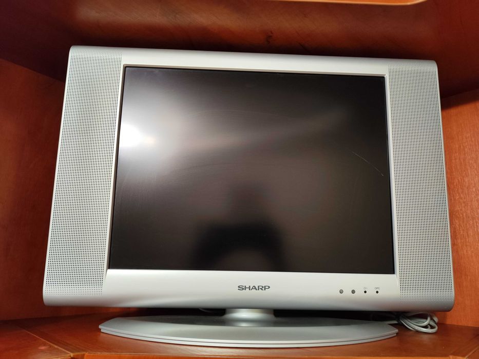 Телевизор SHARP LC-20SH2E 20 дюймов.