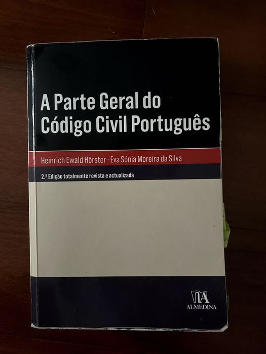Livros de Direito– Manuais Universitários (Civil, Penal, ... )