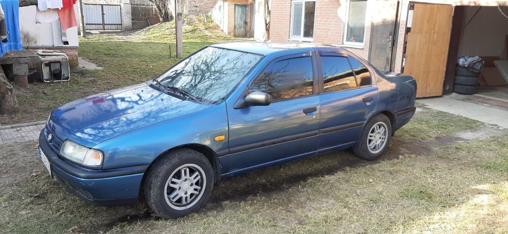 Nissan primera 1990