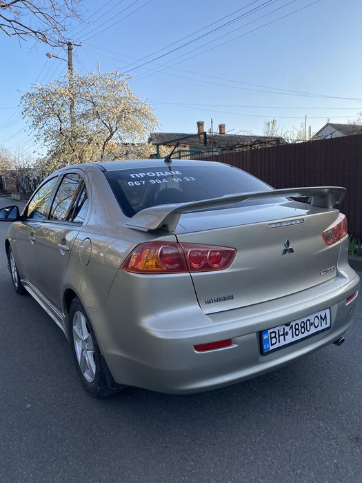 Продам Mitsubishi lancer