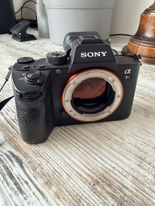 Sony A7R III body 42,4 MP | 2 baterie, ładowarka, pudełko