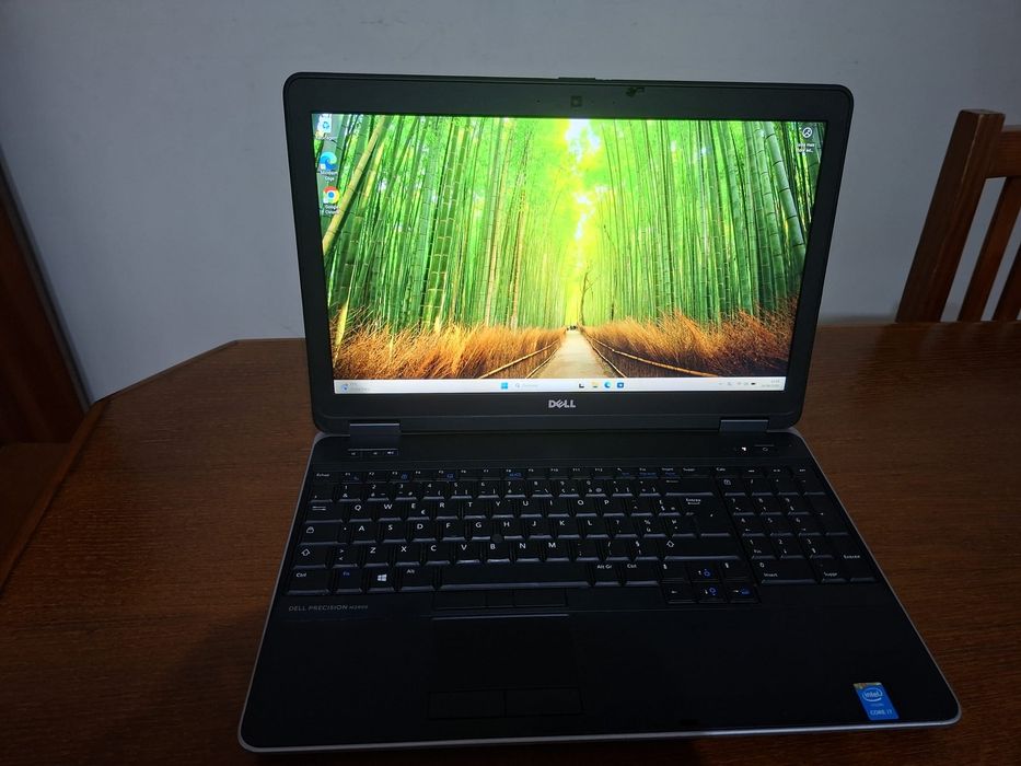 Portátil Dell Precision M2800 i7  512gb ssd