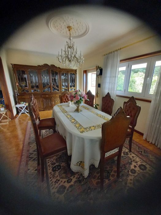 Mobilia sala de jantar seculo em optimo estado