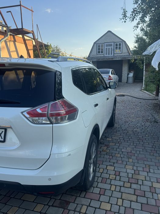 Nissan  X-trail 2016