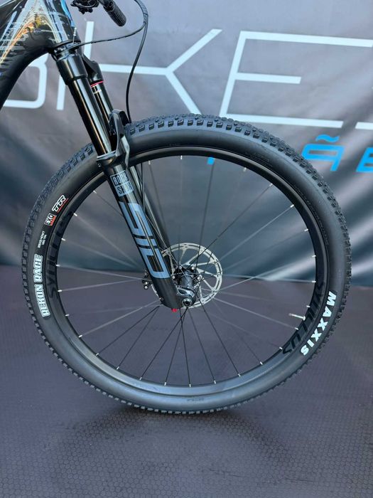 Scott spark Team carbon black