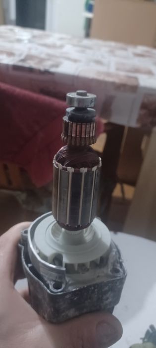 Продам перфоратор на запчасти