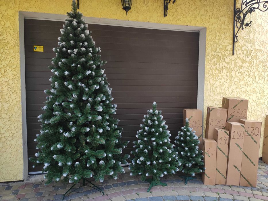 Ёлка искусственная Снежная королева  премиум с шишками литая сосна