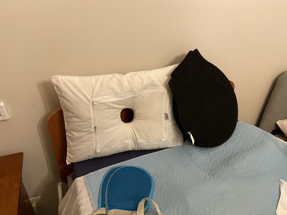 Cama hospitalar, grades rebativeis e 3 funções