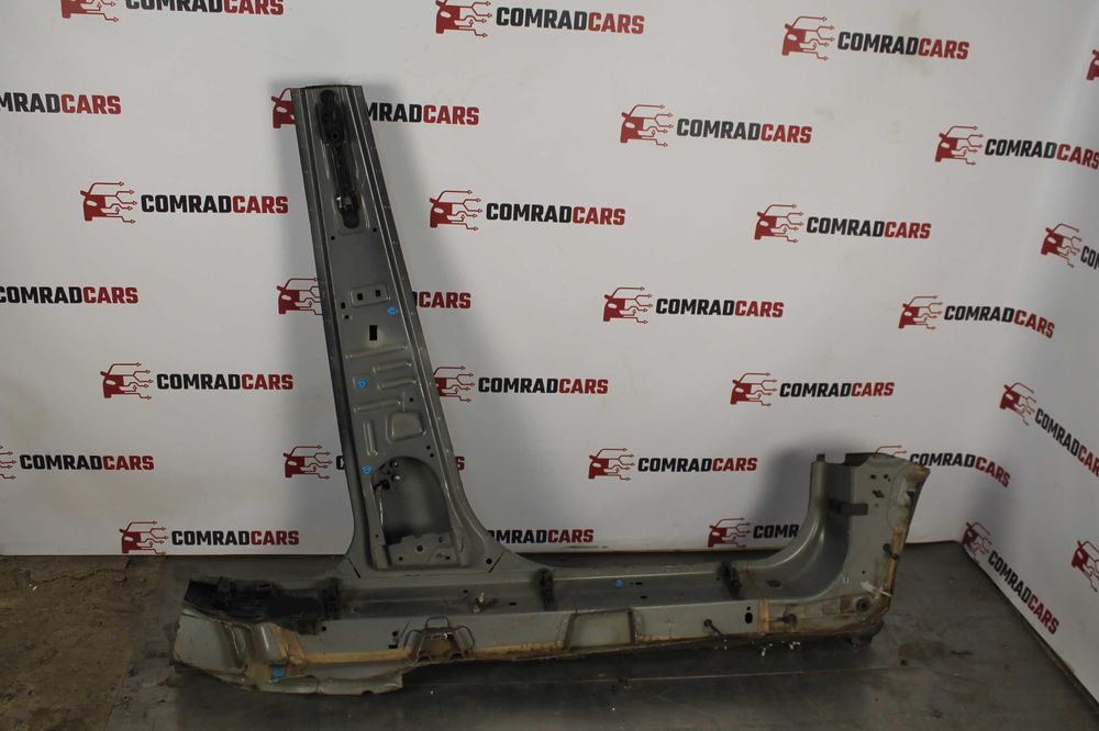 Стійка кузова центр Лев Jeep Renegade 14-24