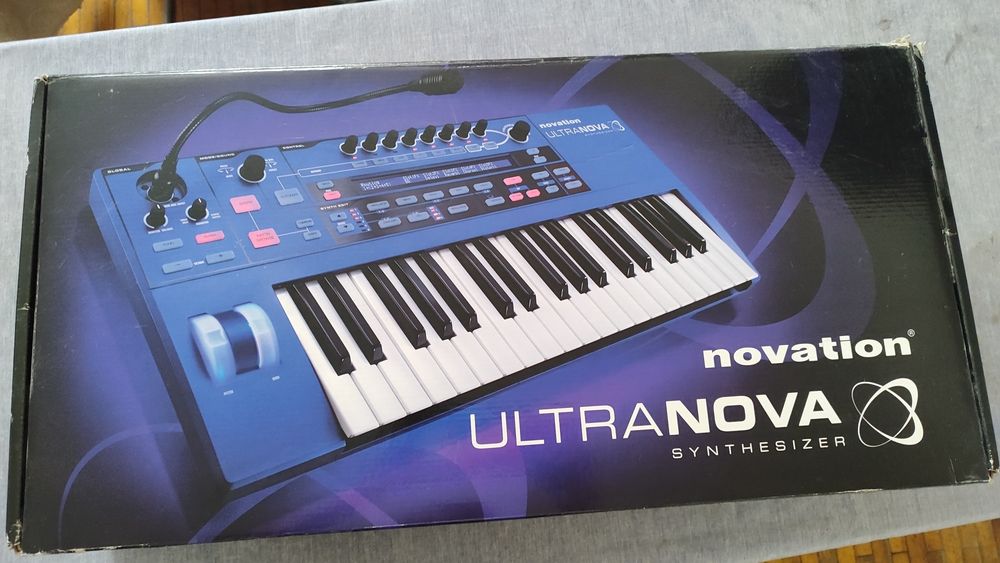 Синтезатор Novation Ultranova