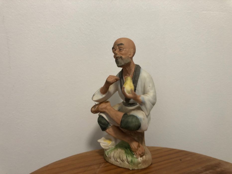 Esculturas de anciãos